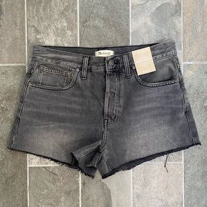 Madewell Relaxed Denim Shorts in Black, Size 28
